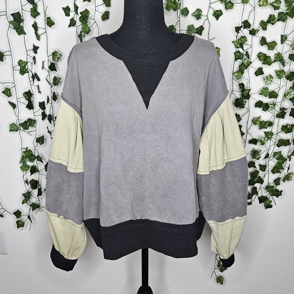NWOT POL Boho Grey Green Colorblock Oversized Balloon Sleeve Crewneck Pullover - Picture 1 of 9